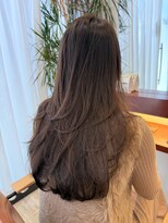 マーリャヘアー(mallia hair)&nbsp;レイヤースタイルレイヤーカットロングレイヤー小顔スタイル