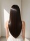 アローンズ(alones)の写真/思わず振り返る、極上の艶髪ストレート。