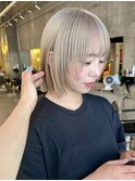 レイヤーボブ顔周りレイヤーカットブリーチダブルカラー