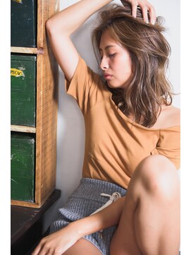 ミエル ヘア 新宿(miel hair) 【mielhair新宿本店】グラマラスカールセミディ