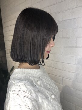 ゼンコー キチジョウジ シェール(ZENKO KICHIJOJI chere) 【ZENKO吉祥寺Chere 上野仁美】グレーアッシュな艶ミニマムボブ