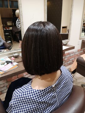 ルシードスタイル クリザンテーム ワンレンボブ