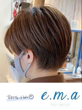 エマヘアデザイン(e.m.a Hair design) ミニマムショート
