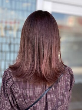 フレイムスヘアデザイン(FRAMES hair design) ほんのりピンクのイルミナカラーコーラル♪