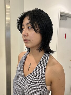 ベチカ(vetica) スリークなボブウルフ