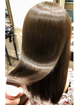 エイチバイシオミエイチ 神戸三宮(H by shiomi H) 【shiomi H】サラサラストレート