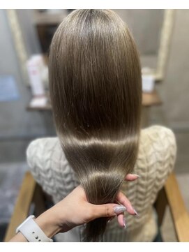 ルフレ 新宿本店1st(Reflet) 話題の枝毛カット