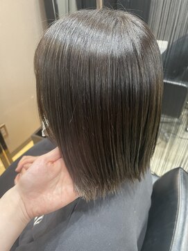 フィオーレ ヘアデザイン(FIORE hair design) 艶さらストレート