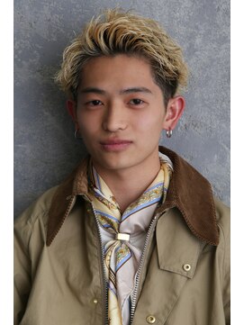 ブレスボー コウベ(Breath beauu) 《店長 佳偉斗》ブロンドスパイキーショート