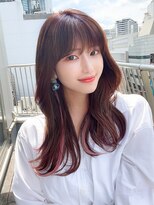 アフロートフクオカ(AFLOAT FUKUOKA)&nbsp;30代に人気！顔周りの後れ毛がかわいいシャギーレイヤーロング