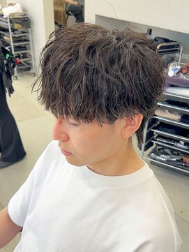 アイズ ヘアー メイク(I's hair make) 波巻き×シャドウパーマ マッシュウルフ