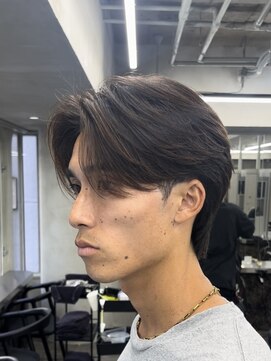 ニコ トウキョウ ロジック(nico TOKYO Logic) 刈り上げセンターパートテーパーフェードカットニュアンスパーマ