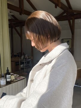 ミッケ(mikke) ブリーチなしベージュ×ボブ