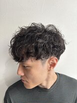 アンド グラフ(& Graph.)&nbsp;無造作ニュアンスシャドウパーマツーブロックマッシュパーマ