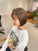 アラ モーダ(Alla moda)&nbsp;シアーベージュ×ワンレングスボブ
