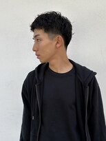 シロ 船橋(白silo)&nbsp;メンズ刈り上げルーズショートピンパーマスパイラルパーマ
