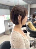 面で魅せるコンパクトショートボブ
