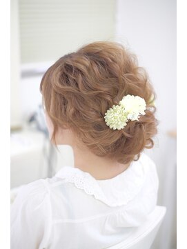 リサ 恵比寿(risa.) ざっくり波ウェーブのゆるアップ