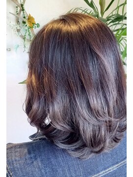 ヴァンカウンシル 伊那(VAN COUNCIL) 《カールの重なりが可愛い☆パーマヘア》