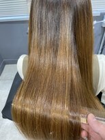 ジーナ 福岡天神(Zina)&nbsp;小顔セミウェットウェーブピンクベージュハイライトカラー