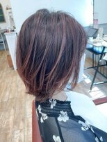 ミーティア バイ クアトロ(Meteor By QUATRO) くびれショートボブ ハイライト グレージュ