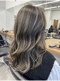 30代/40代/大人似合わせブリーチハイライトカラー