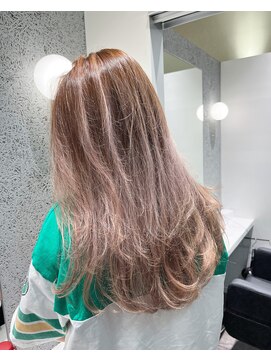 エリーツ 表参道(elyts) レイヤーグラデーション