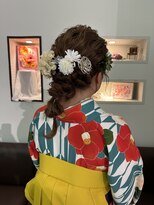 ヴィサージュ(VISAGE)&nbsp;ゆるふわ編みおろしアレンジ