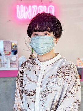 アンゼロ(UNZELO) マッシュショート×パーマ