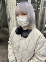 ガルテ(GARTE) ホワイトシルバーカラー