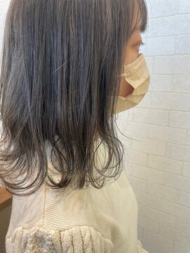 ヘアーリゾート ラウレア(Hair Resort LAULEA) 透明感グレージュ×ミディアムボブ