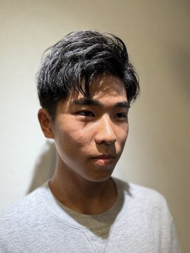 ラウラサン(RauRa.SAN) アップバングこぼしショート