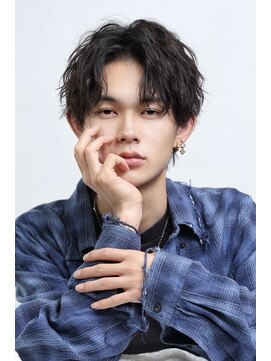 リップス 吉祥寺店 (LIPPS) センターパート　ソフトツイスト　ツーブロック