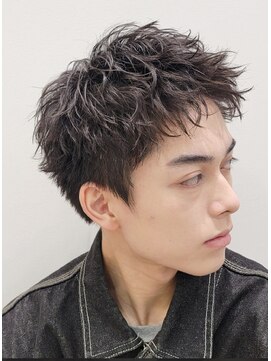 フィフス 天神大名(fifth) 福岡大名メンズパーマスパイキーショートスパイラルパーマ30代