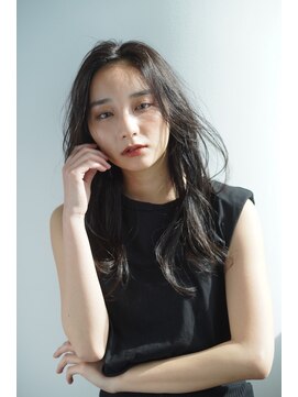 ルフュージュ バイ プロデュース 相模大野店(Refuge by Produce) 暗髪/レイヤーカット/長めバング