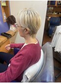 グレイカラー ショート [北品川/美容室ヴァンセン]