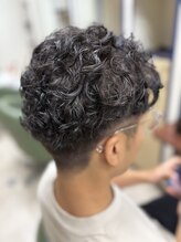 リル 西宮(LiL') [LiL'西宮]メンズツーブロックパーマ