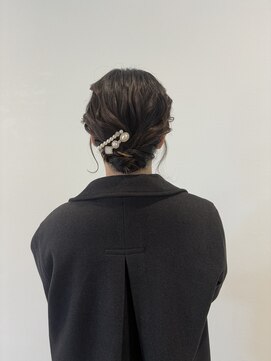 アンソメット 上津店(UN SOMMET) ふんわりシニョン