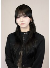 ユーザ(YUZA)&nbsp;與儀 琉香
