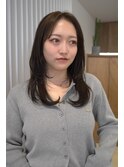 透明感オリーブベージュ
