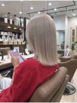 ニュースエン(newseN:)&nbsp;ミルクティーベージュ/ダブルカラー/ケアブリーチ/髪質改善/新潟