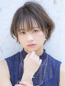 シー バイ ロンド 新宿(Sea by Lond) 耳掛けひし形ショートボブ