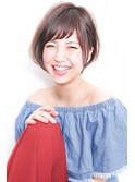 大人かわいいグレージュ小顔ナチュラルショートボブ
