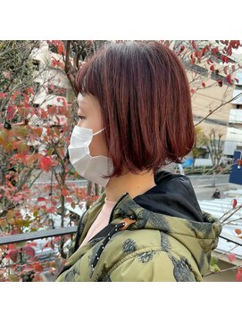 ツイギー 宮西店(TWiGGY) 赤髪にミニボブ