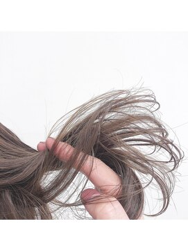 ガーランドウメダ(Garland umeda) アディクシーカラー＿スモキーベージュ＿000326