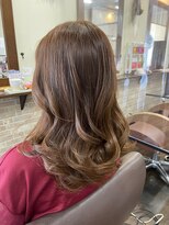 エモーション(Emotion)&nbsp;ロングレイヤースタイル×巻き髪