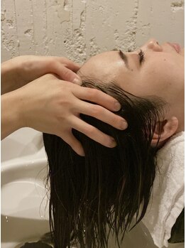 サイ(sai)の写真/【スパニスト在籍】一人ひとりの悩みに合わせた極上ヘッドスパ。健康な髪の毛は、健康な頭皮から◎