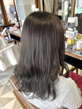 バブ バイネオリーブ(Bab by neolive) 赤み無し透明感オリーブグレージュ