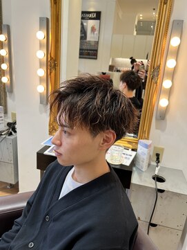 コワファースト  させぼ五番街店(COIFF1RST) 緩めツイスパ×アップバング☆