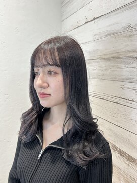 リック(Ric by KENJE) 【フェイスレイヤー/ナチュラルレイヤー/韓国風小顔ヘア】